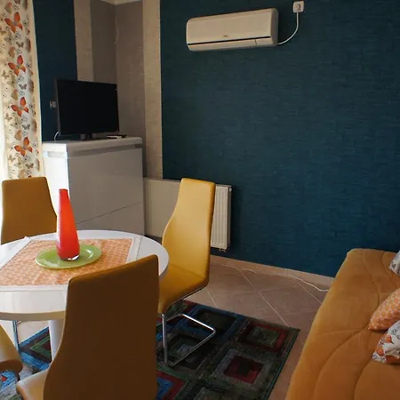 Sienna Beach Apartman דירה *